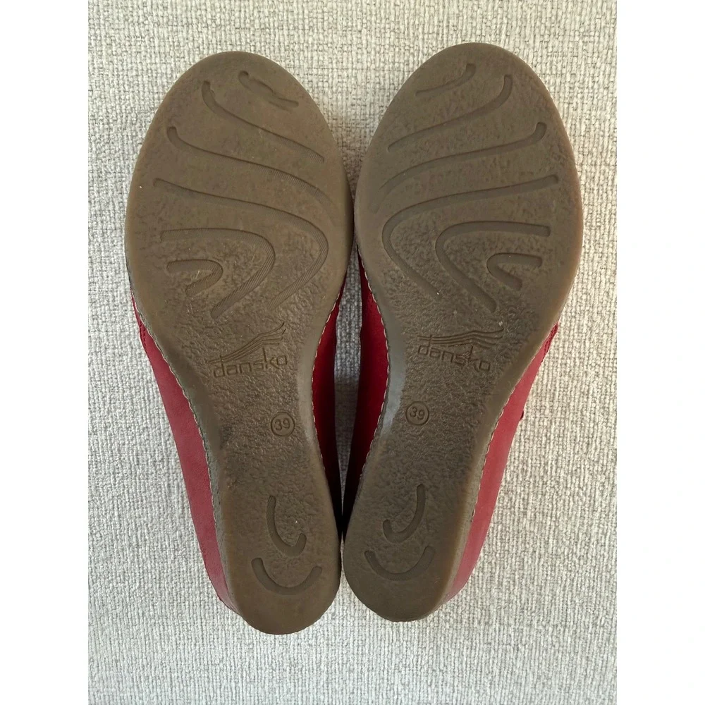 Dansko Red Loralie Nubuck Leather Mary Jane Wedge Womens 39 US 9 Buckle Comfort